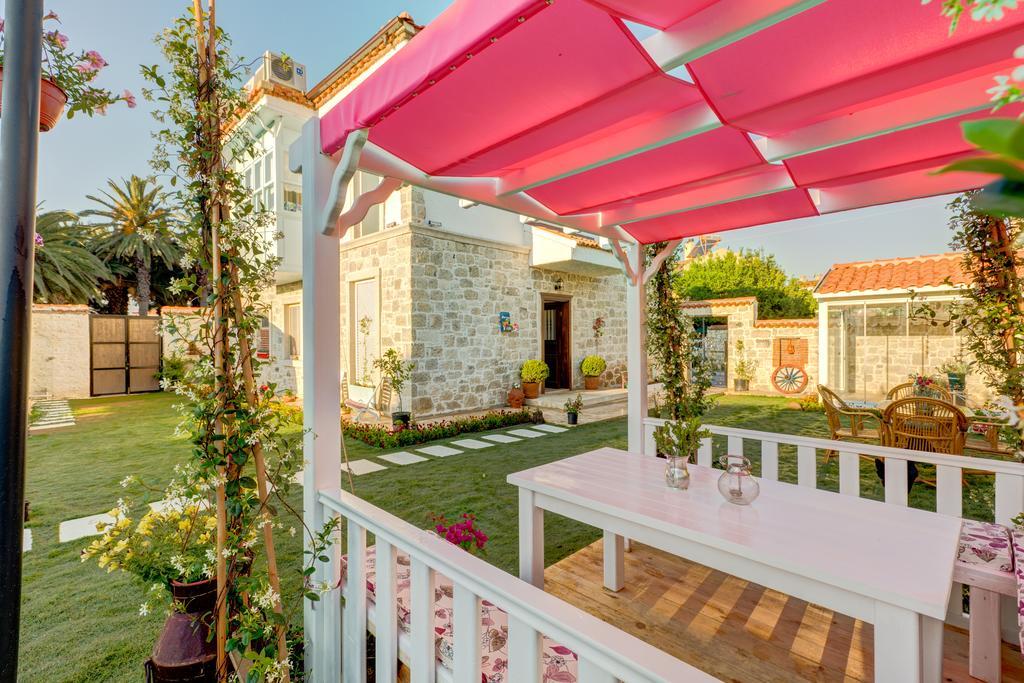 Bellapietra Hotel Alaçatı Luaran gambar